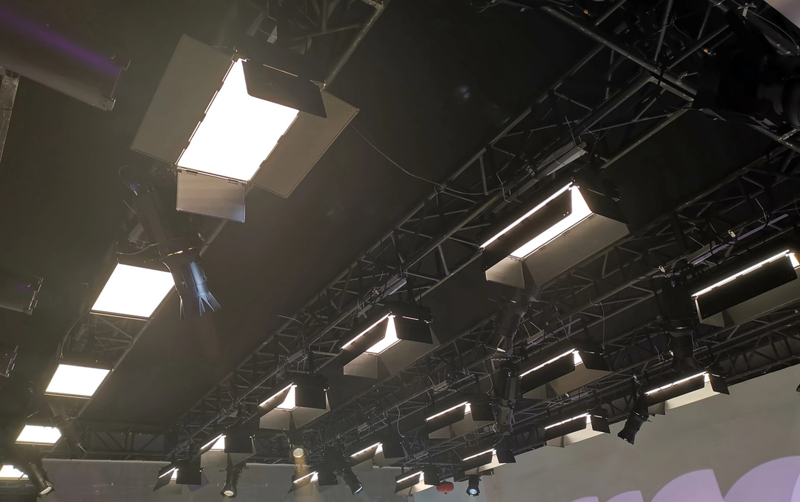 デイ・カスティング アルミニウム LED フラットパネル 双色灯 LED ビデオ ソフトライト